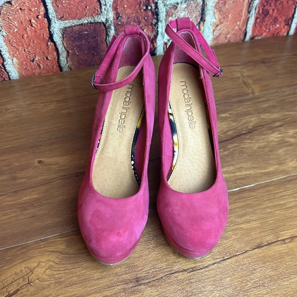 Moda In Pelle used very
